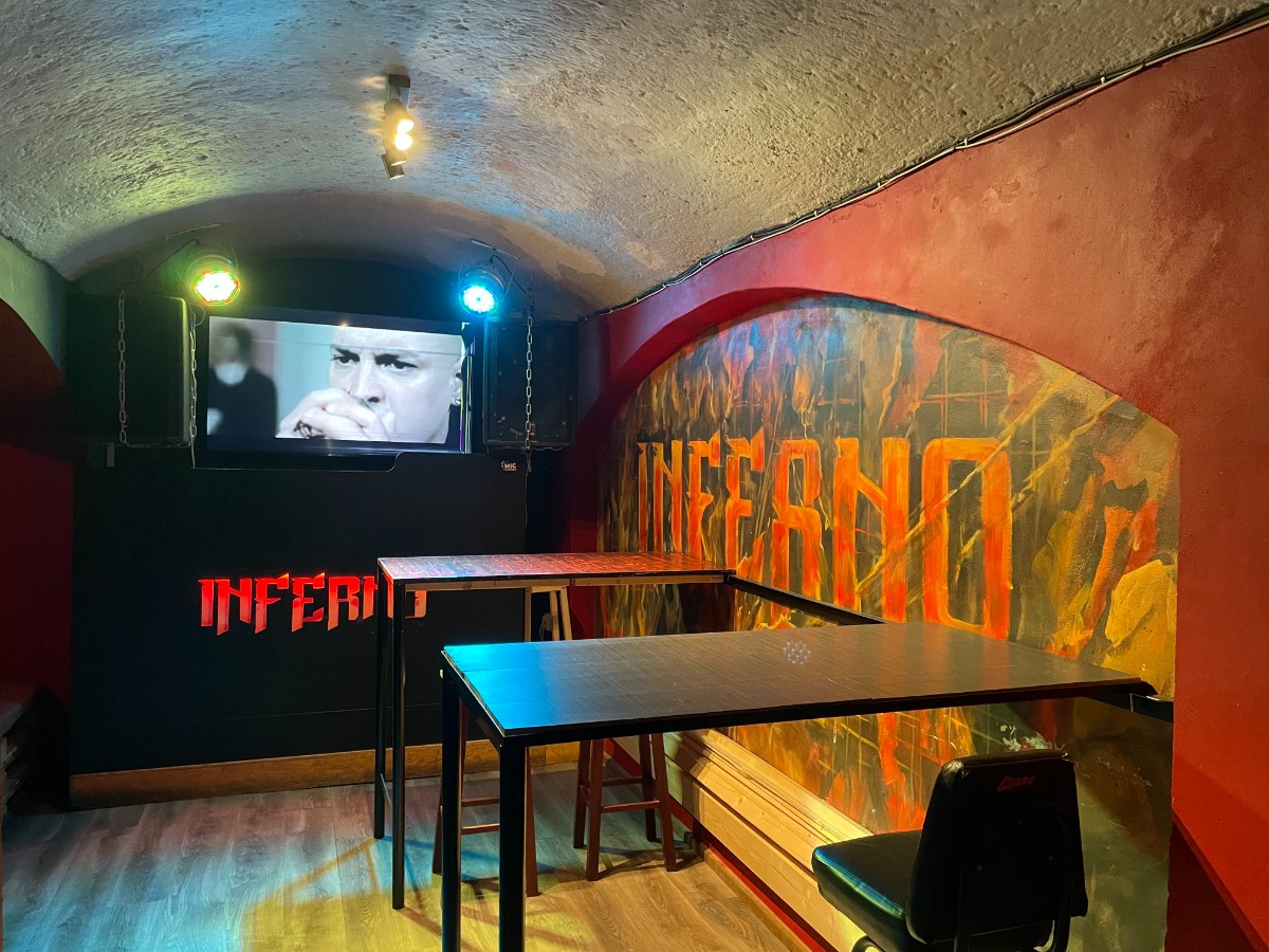 Vibrant atmosphere at Inferno Bar